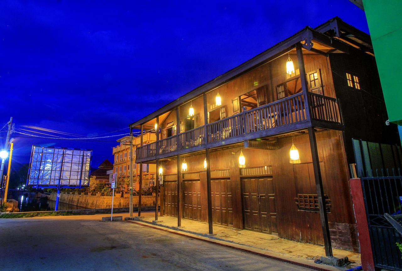 Hardwood Lodge Nyaung Shwe Exterior photo