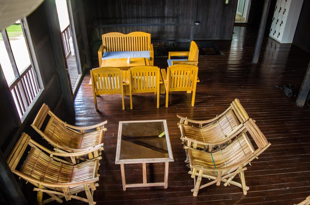 Hardwood Lodge Nyaung Shwe Exterior photo